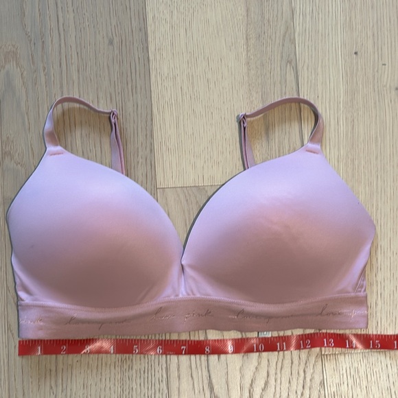 PINK Wear Everywhere Wireless Pushup Bra - Picture 3 of 6
